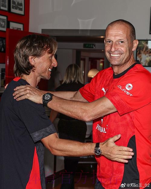 跟队:安帅邀请魔笛加入教练组 但球员希望继续踢球